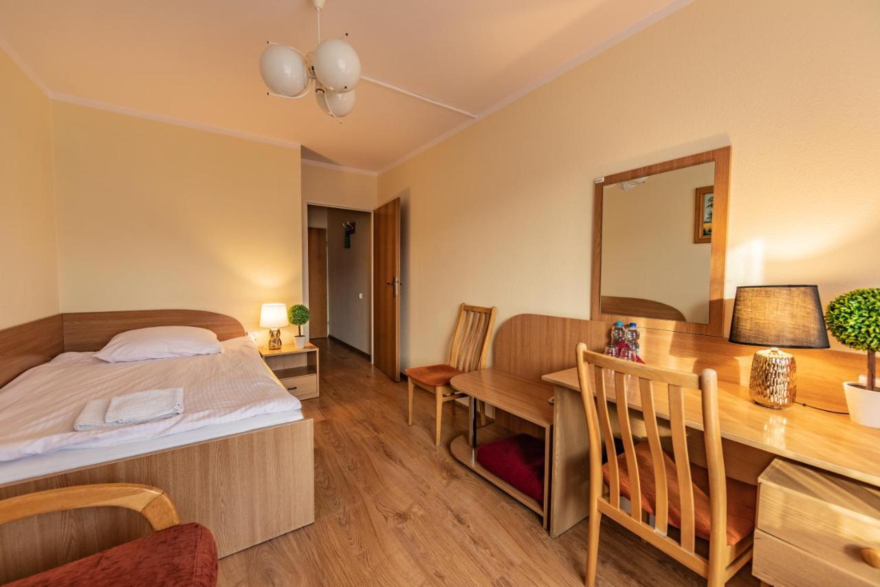 Hotel Sybilla Pulawy Luaran gambar