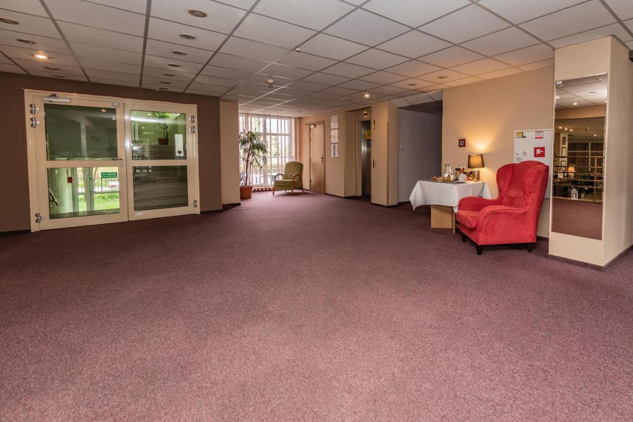 Hotel Sybilla Pulawy Luaran gambar