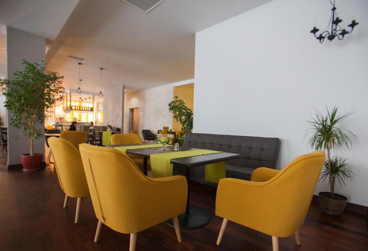 Hotel Sybilla Pulawy Luaran gambar