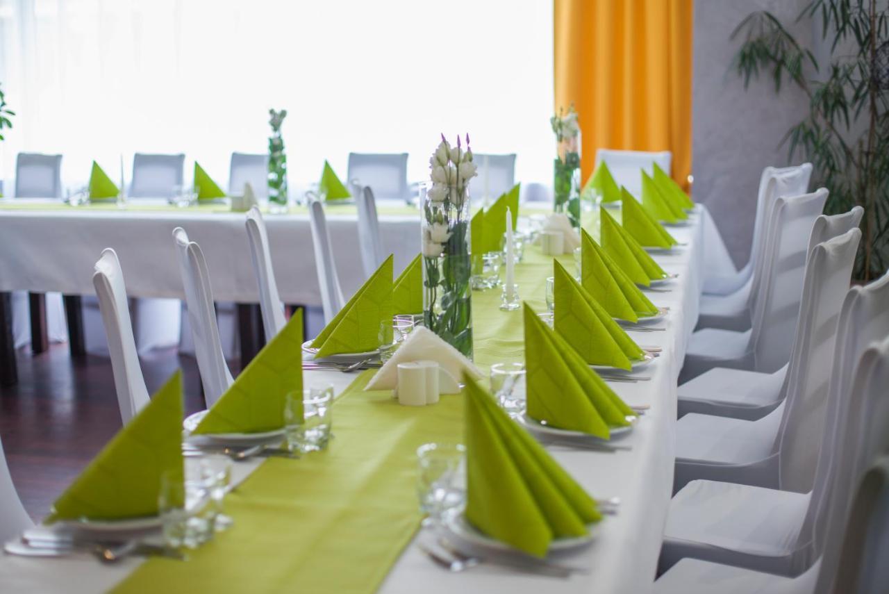 Hotel Sybilla Pulawy Luaran gambar