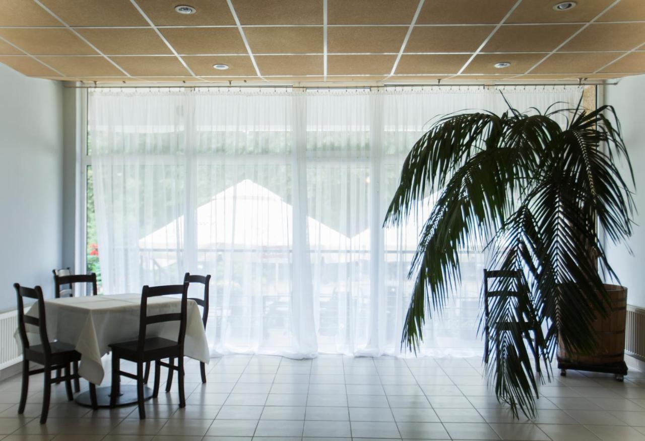 Hotel Sybilla Pulawy Luaran gambar